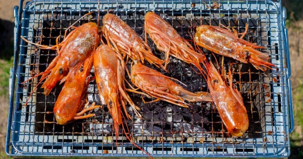 知識一：蝦要不要帶頭？關鍵在風味與料理目的